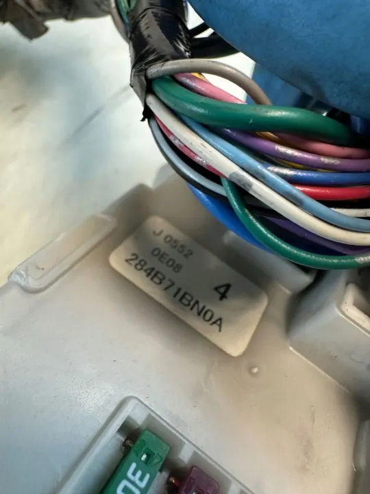 Infiniti EX35 zekeringkast relais OEM 284B7 1BN0A image 3