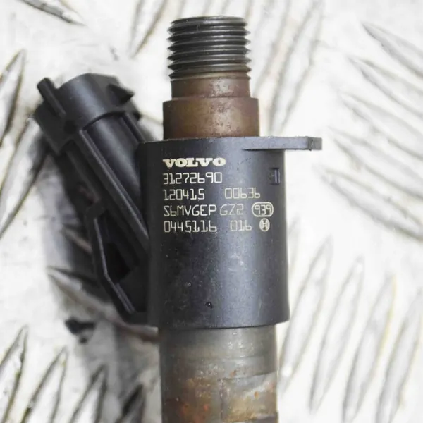 Iniettore carburante Volvo XC60 2011 image 5