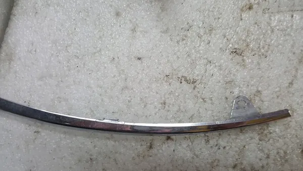 AUDI A6 C5 Puskuri Listat Vasemmalle Oikealle 4B0807173E 4B0807174E image 6