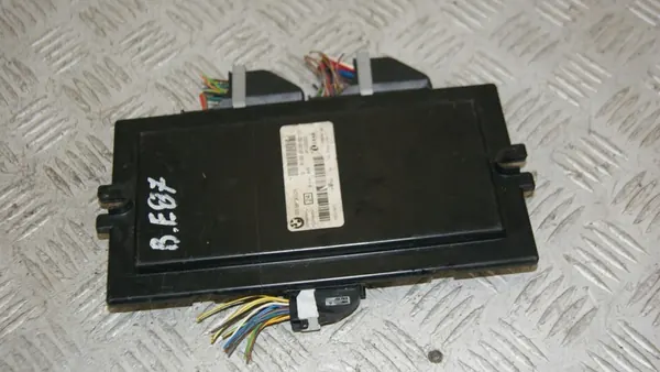 Module de Contrôle des Lumières BMW E87 9128182 image 2