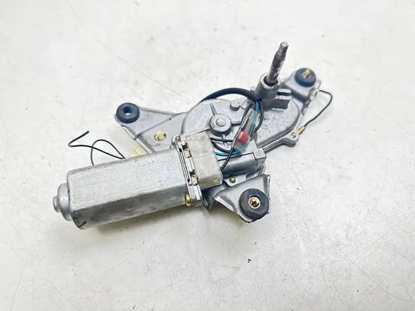 Moteur d'essuie-glace arrière Mazda 6 2003 MTL21801 image 3