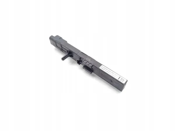 Antenne Interne Peugeot 3008 2023 SUV d'Occasion OEM image 4