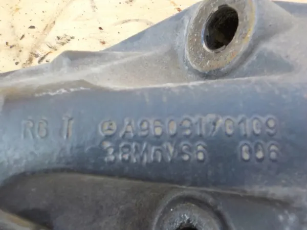 Base montagem cabina Actros MP4 Mercedes OEM - Usado image 3