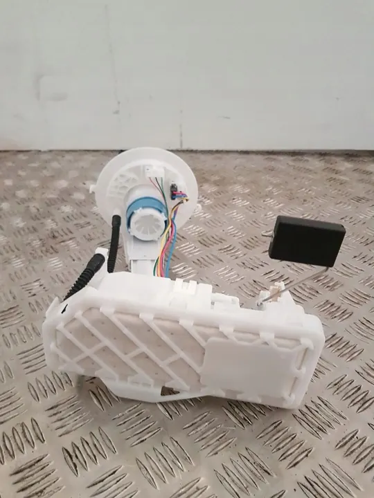 Bränslepump TOYOTA RAV 4 V (XA50) 2.5L hybrid image 4