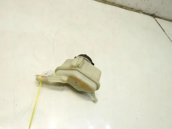 Servostyrningsbehållare OEM 49180-JN00A Nissan Murano image 3