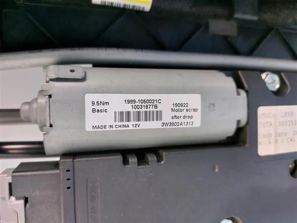 Panoraamakatto OEM 30031288A Ford Explorer VI:lle image 9