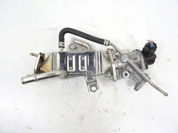 Arrefecedor válvula EGR Toyota OEM 25601-0T010-A Usado image 9