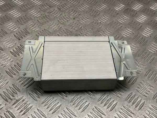 Module ampli audio Porsche 911 997 OEM 99764533101 image 3