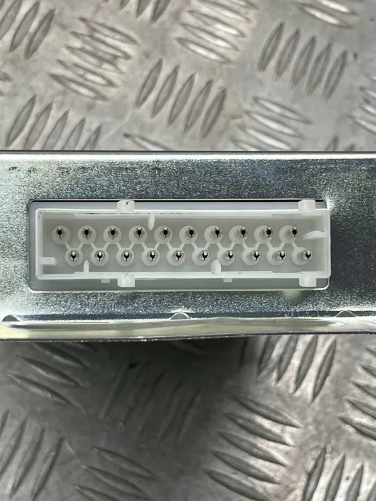 Module ampli audio Porsche 911 997 OEM 99764533101 image 6