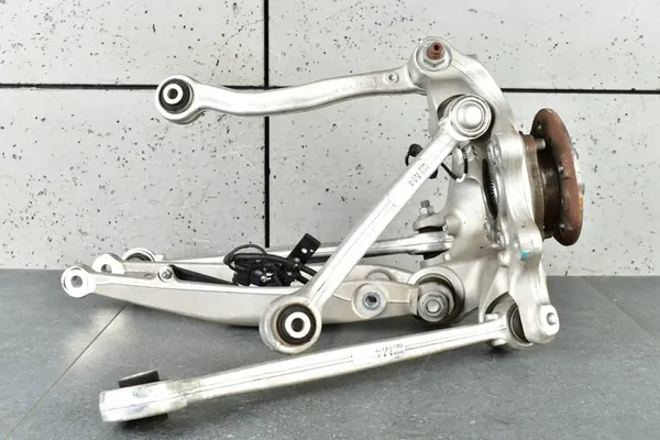 Sospensione posteriore sinistra BMW M3 G80 M4 G82 image 9