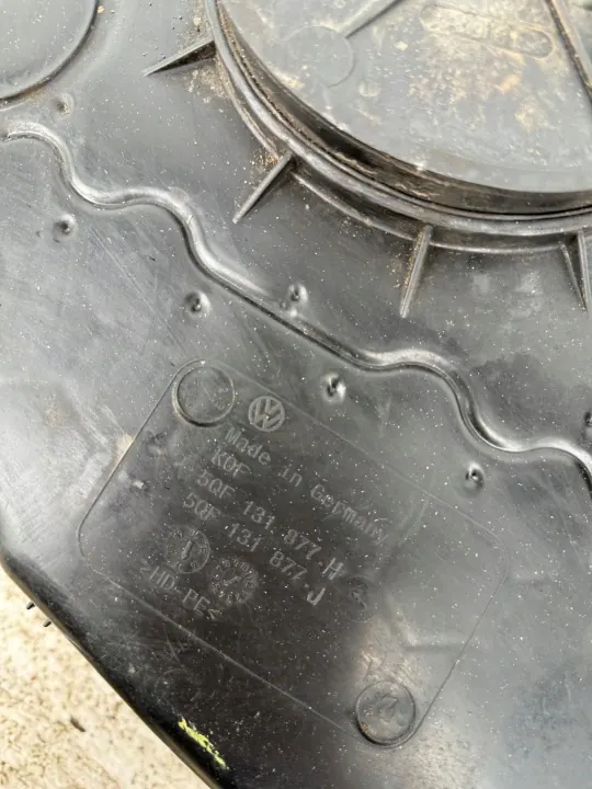 AdBlue-tank OEM 5QF131877H för Audi VW Skoda Seat image 3