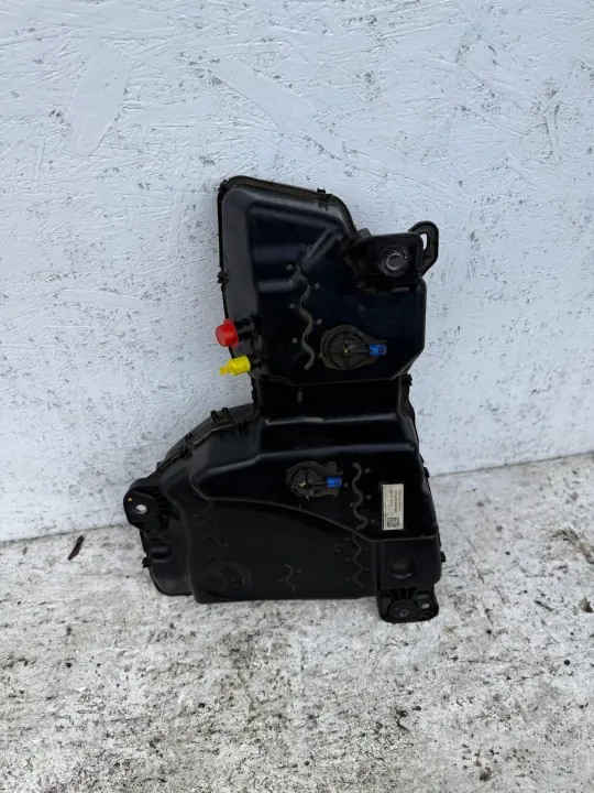 AdBlue-tank OEM 5QF131877H för Audi VW Skoda Seat image 5