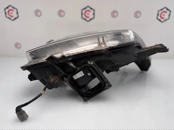 Faros izquierdo Toyota Land Cruiser J150 Xenón image 3