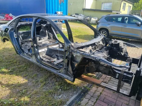OEM 1 Audi A4 8W Koko Kori S-Line image 5