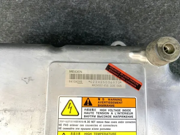 Mitsubishi OEM 9410A098 Spannungswandler - Gebraucht image 3