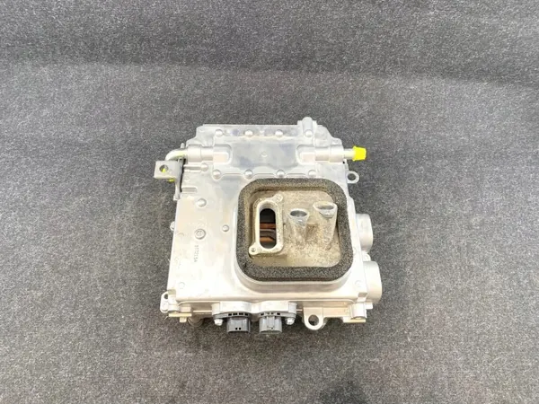 Mitsubishi OEM 9410A098 Spannungswandler - Gebraucht image 8