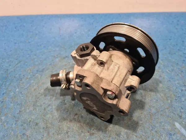 Pompe de direction OEM SIMAR-58404-181580 pour Audi A4 image 3