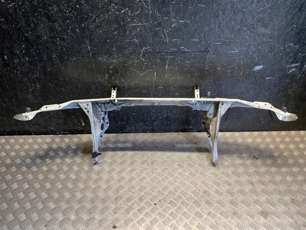 Suporte de reforço dianteiro BMW 156914 - Usado image 4