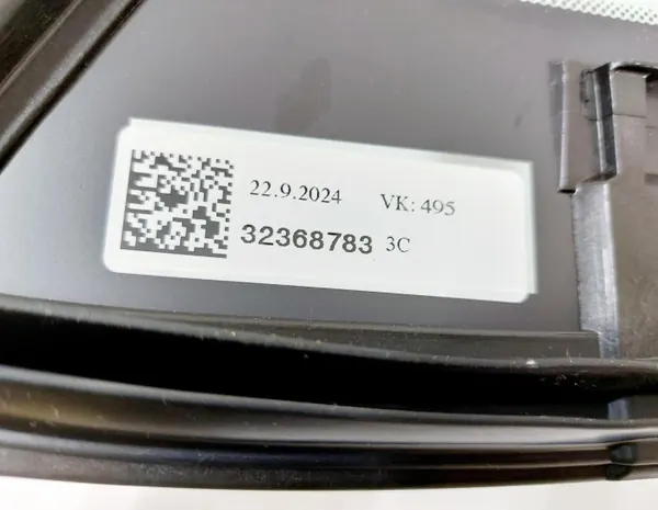 Volvo XC40 Heck rechts Türglas OEM 32368783 image 5