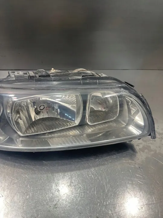 Oikea Ajovalo Volvo V70 XC70 S60 2004-2009 OEM 30698836 image 3