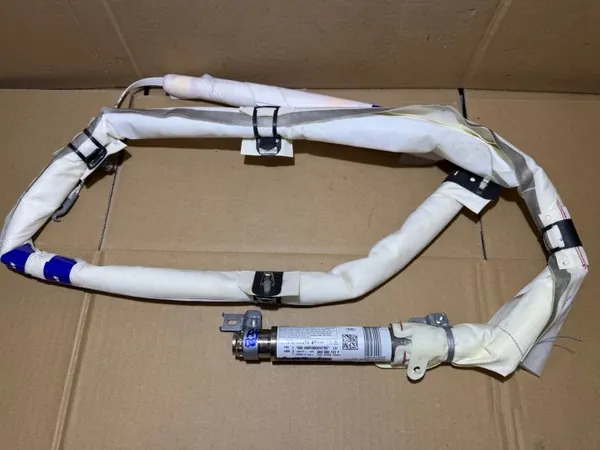 Audi A4 B8 vasen verhoairbag OEM 8K0880741F image 3