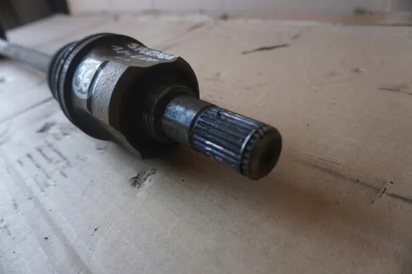 KIA SPORTAGE III SL Höger Bakaxel 496012Y000 image 3