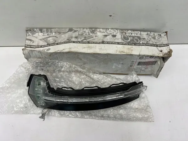 AUDI A3 III 8V Indicador Espelho Esquerdo LED image 2