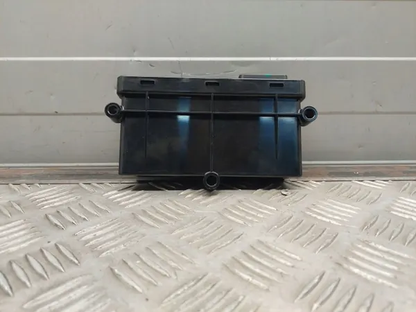 Tesla Model S Teil OEM 100761800C - Gebraucht image 3