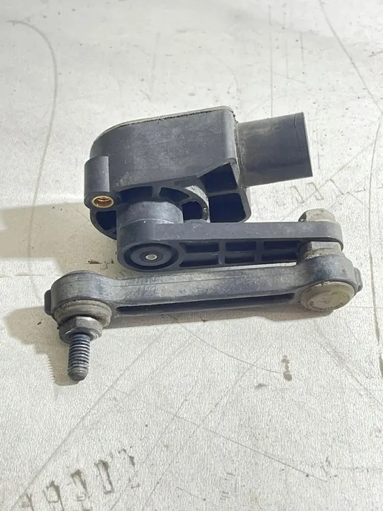 Sensor de nível dianteiro direito AUDI Q7 (4L) 7L6616571 image 2