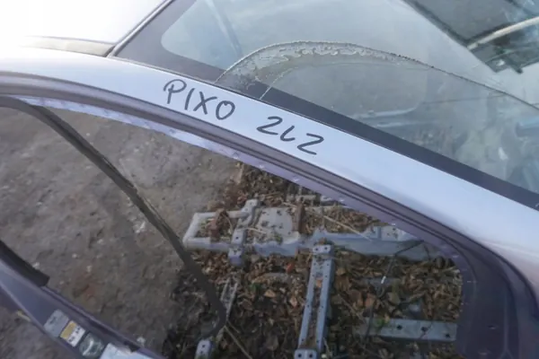 NIS87489021 dakpilaar voor Suzuki Alto VII/Nissan Pixo image 3