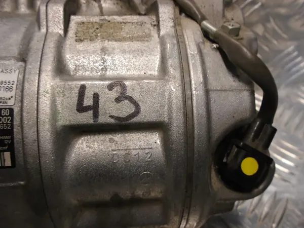 Compresor de aire acondicionado Denso A0038302060 image 3