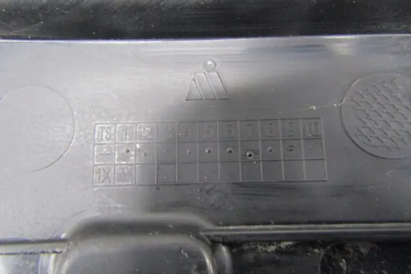BMW OEM 7456069 HT112 bakspoiler för F40 19- image 7