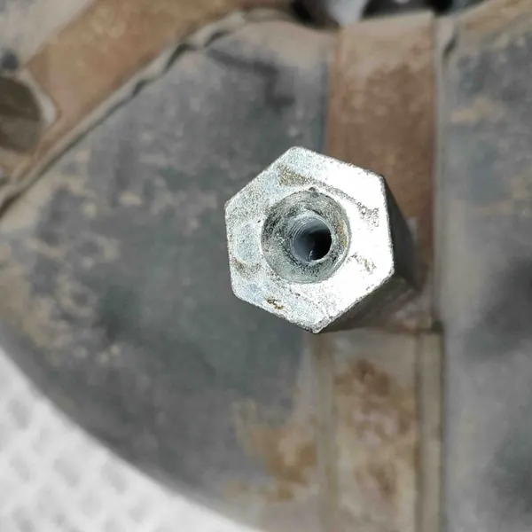 Réservoir à gaz Mazda CX-9 OEM 67R010031 - Occasion image 7