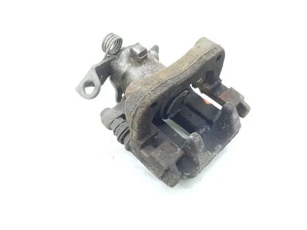 Pinza de freno trasera Audi A1 1.2 TFSI 2012 Usada image 8