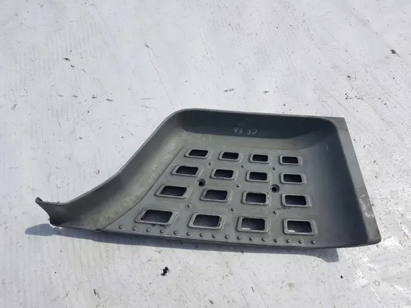 Cobertura de degrau inferior DAF CF Euro 6 OEM 1945874 - Direita image 2
