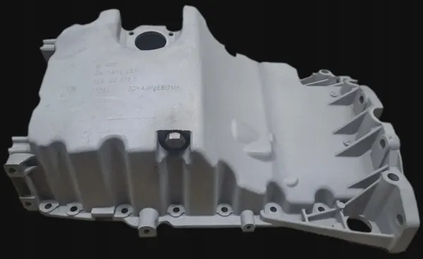 Skoda Superb moottoriöljypohja OEM 03G103603C 2007 image 2