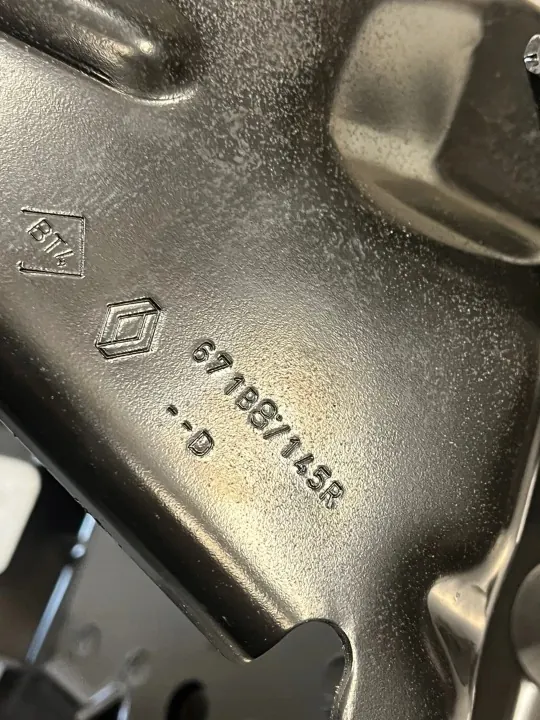 Renault OE Kiinnitystuki OEM 671D67573R 671B87145R image 5