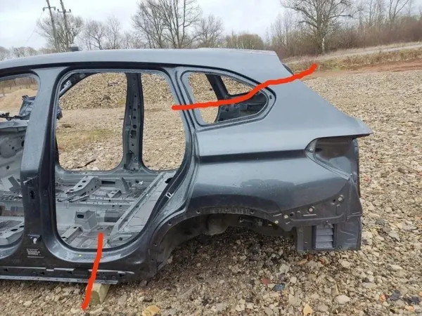 Painel lateral traseiro esquerdo BMW X1 F48 OEM 7436135 image 2