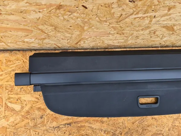 Skoda Superb III Kombi kofferbakrolgordijn OEM 3V9867871A image 5