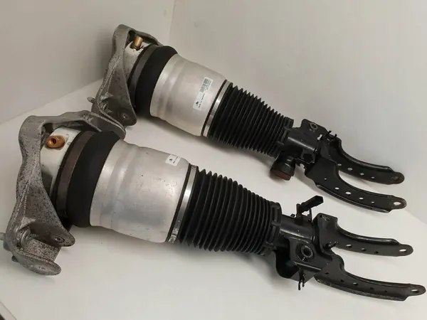 Amortizzatore ad aria rigenerato Audi Q7 anteriore image 6