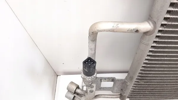 2002 Volkswagen PASSAT B5.5 Ilmastointijäähdytin 3B0260401A image 4