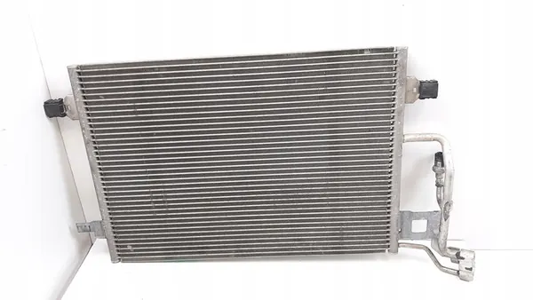 2002 Volkswagen PASSAT B5.5 Ilmastointijäähdytin 3B0260401A image 5