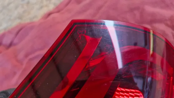 Luz trasera izquierda MERCEDES GLE W167 image 4