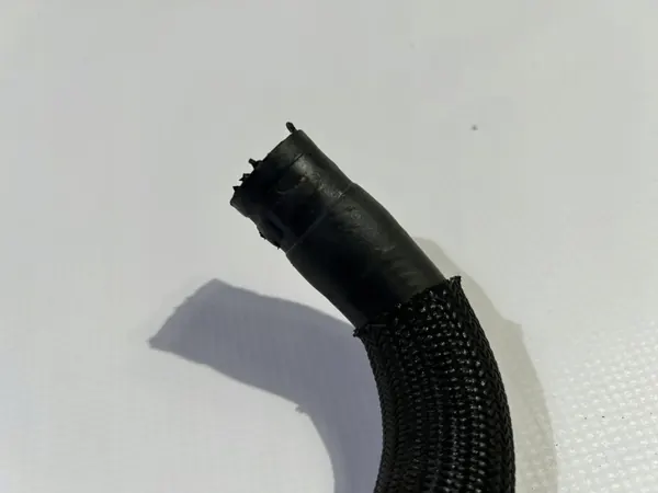 Manguera del calentador Ford Mustang OEM 52578574 - 4.6L V8 image 4