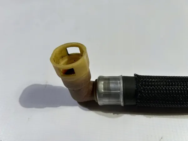 Manguera del calentador Ford Mustang OEM 52578574 - 4.6L V8 image 6