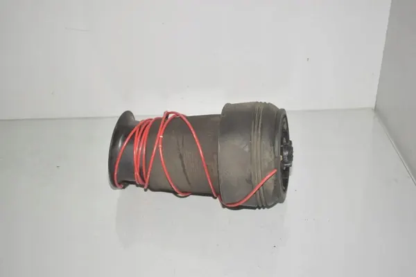 BMW X6 E71 takaoikea ilmaisuojus OEM 6790082 image 2