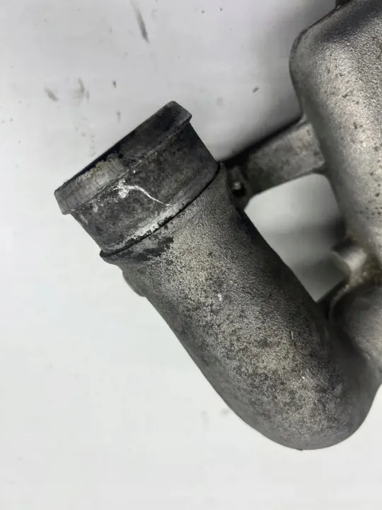 Insugningsgrenrör VW OEM 028129713K Passat B5 1.9L image 5
