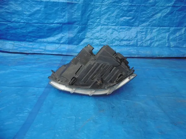 VW T5 LIFT 09-15 Farol Direito 7E1941016J image 9