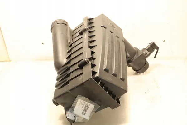 Ilmansuodattimen kotelo Skoda Octavia II 1.9TDI image 4