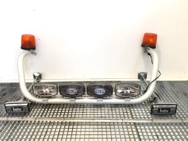 Farol Halogéneo Esquerdo Dianteiro DAF XF OEM LORK-1830-504680 image 2